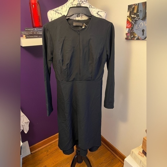 annahhariri Dresses & Skirts - 7 for $30 ANNAHHARIRI Long Sleeve Little Black Dress